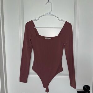Aritzia Mauve Long Sleeve Bodysuit